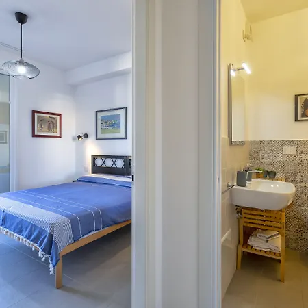 Hotel Bilocale Vista Mare Giorgio 3*